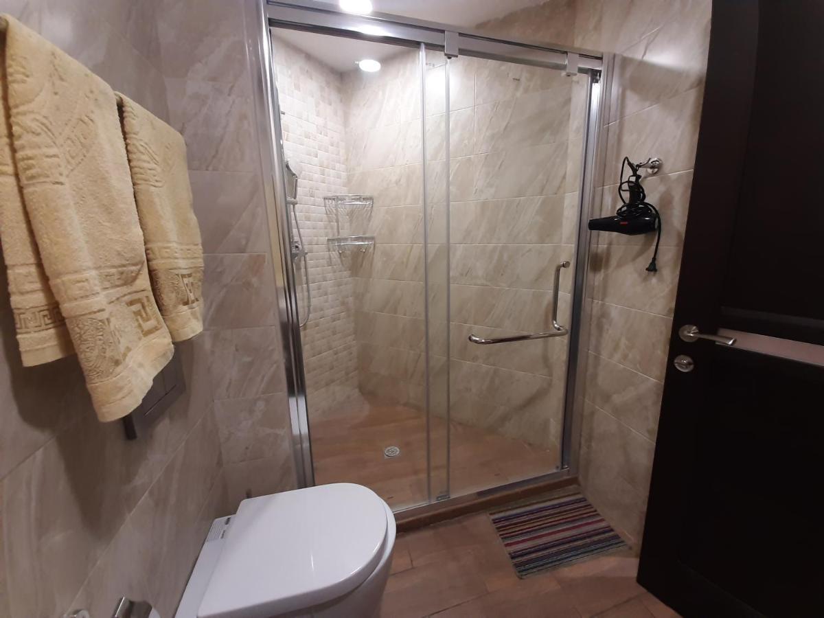 Pride Properties Welcomes You At 17 Buzant St 11-166 Yerevan Armenia 외부 사진