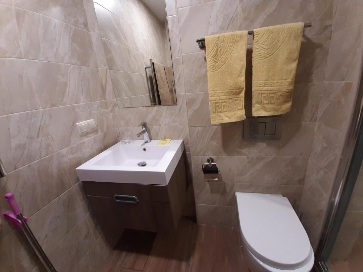 Pride Properties Welcomes You At 17 Buzant St 11-166 Yerevan Armenia 외부 사진