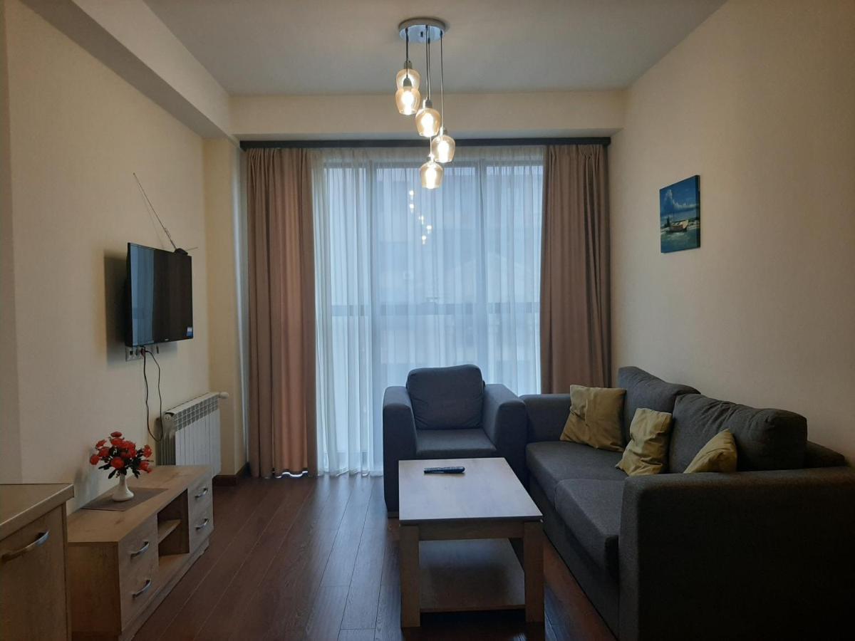Pride Properties Welcomes You At 17 Buzant St 11-166 Yerevan Armenia 외부 사진