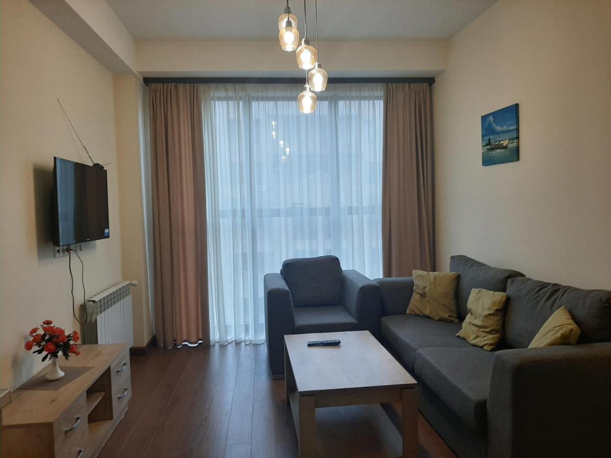 Pride Properties Welcomes You At 17 Buzant St 11-166 Yerevan Armenia 외부 사진
