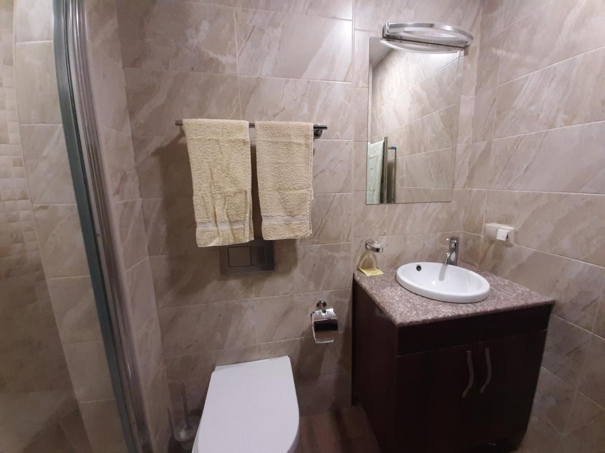 Pride Properties Welcomes You At 17 Buzant St 11-166 Yerevan Armenia 외부 사진