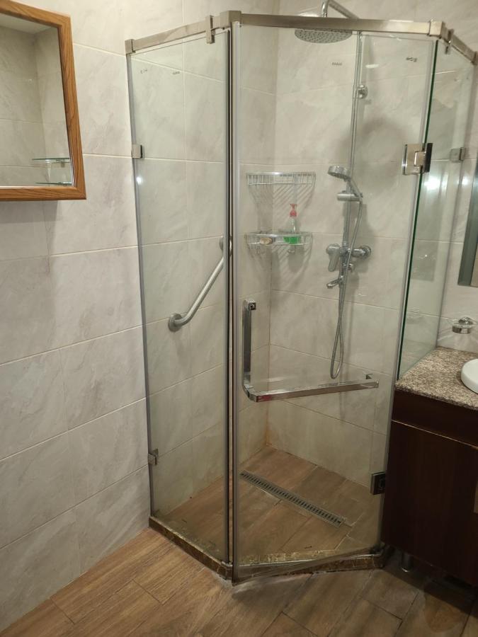 Pride Properties Welcomes You At 17 Buzant St 11-166 Yerevan Armenia 외부 사진