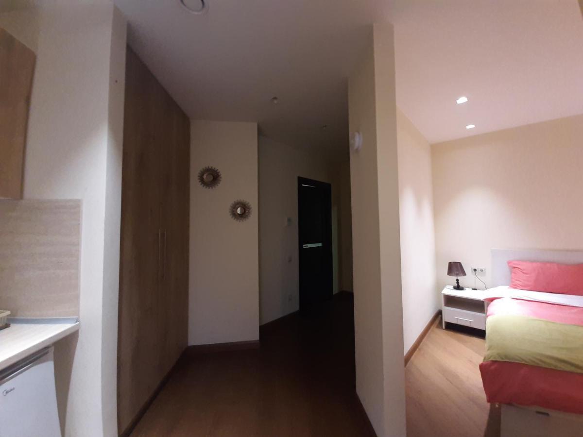 Pride Properties Welcomes You At 17 Buzant St 11-166 Yerevan Armenia 외부 사진