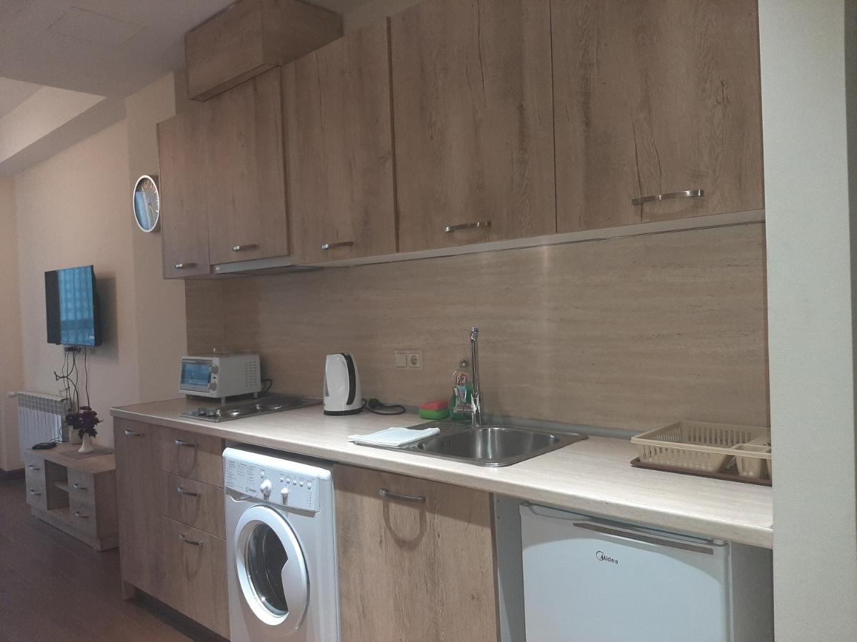 Pride Properties Welcomes You At 17 Buzant St 11-166 Yerevan Armenia 외부 사진